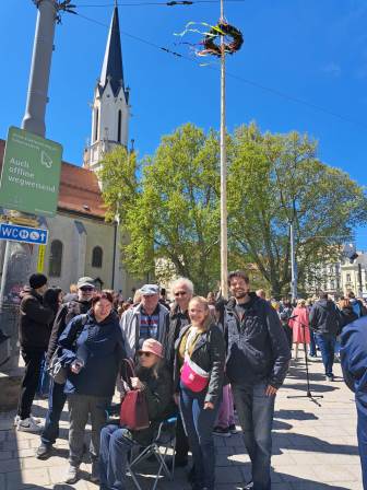 Maisingen mit der VS am Platz
