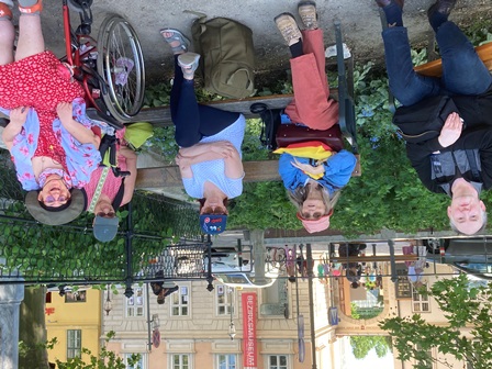 Maibaumsingen_amPlatz002