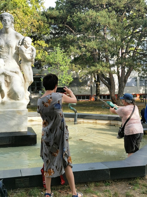 Mauer - Eisessen und Spazieren08